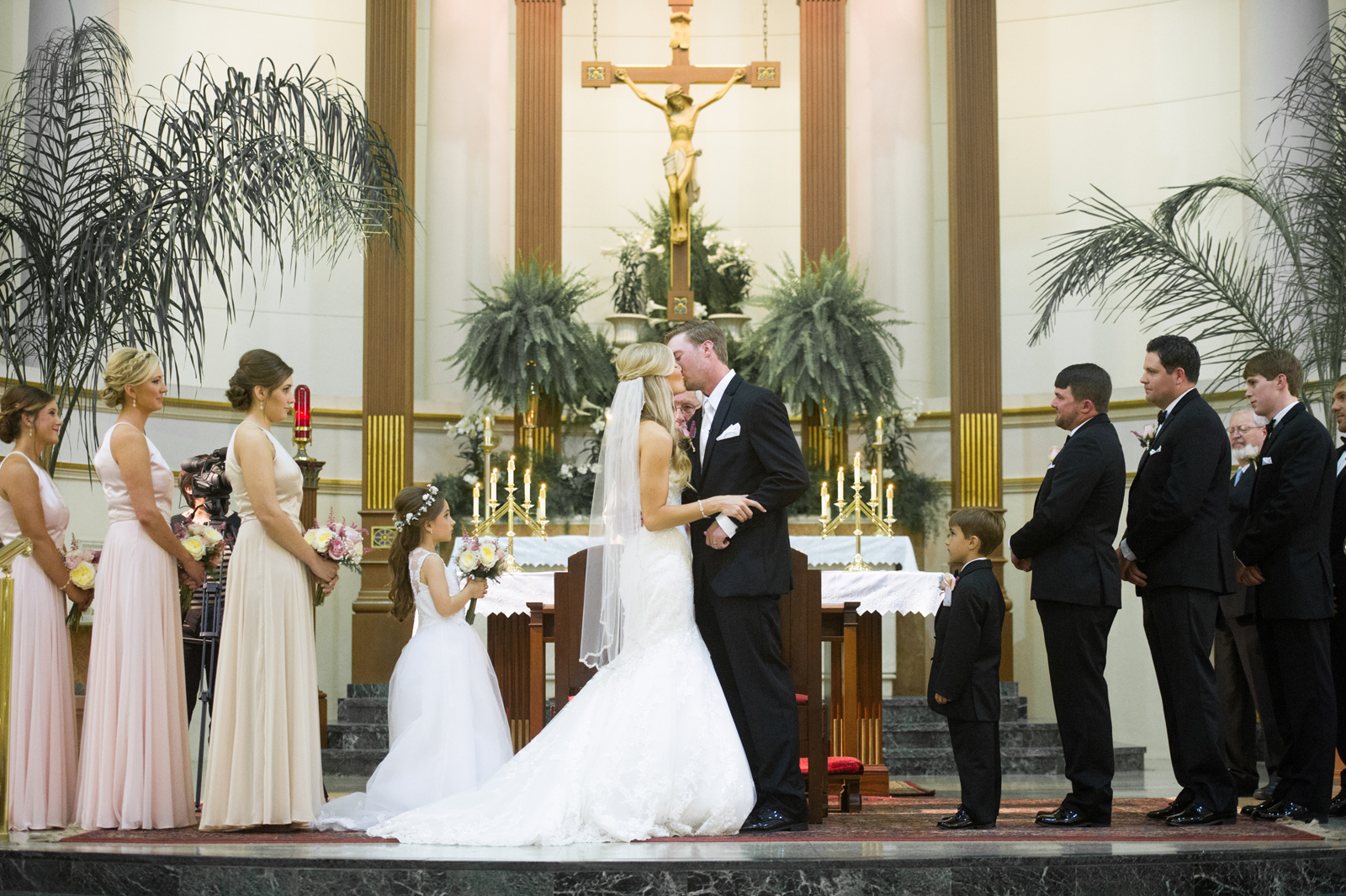 127-LOUISIANA_WEDDING_PHOT-copy-690x459 - Catherine Guidry Photography